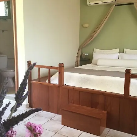 Fiore Di Flora Gasthuis Archangelos (Rhodes)